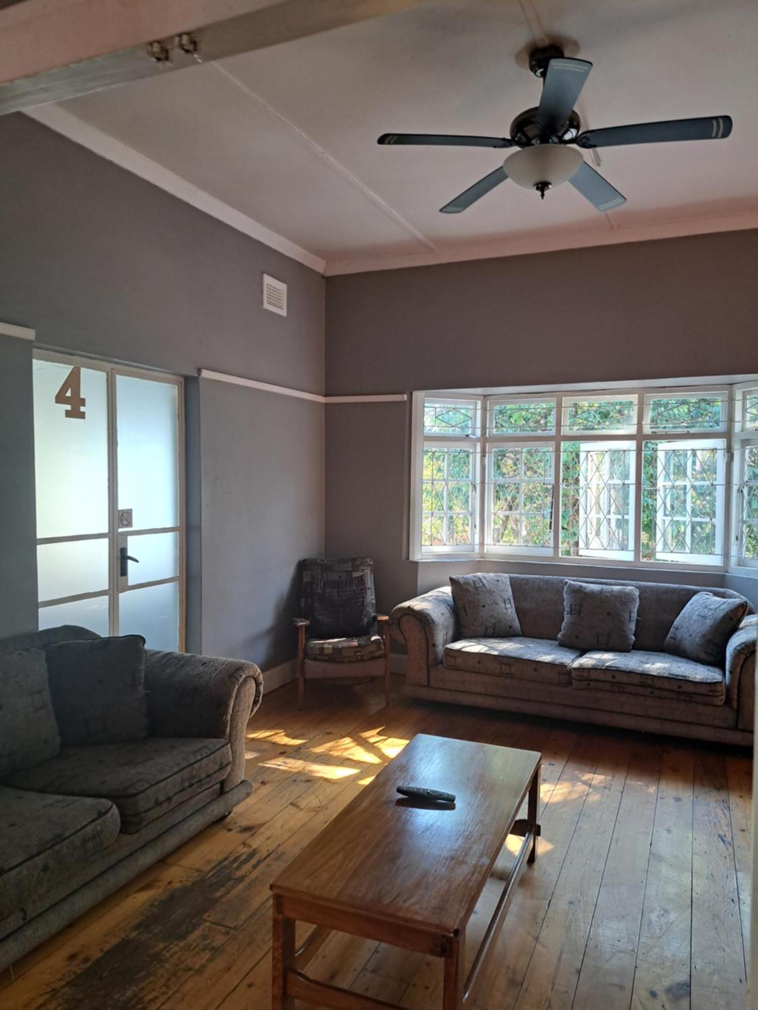 פיטרמריצברג Pmb Backpackers Lodge מראה חיצוני תמונה